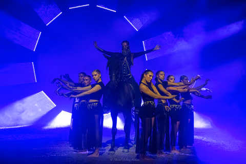 Photo 89 de la galerie du spectacle Aya.
