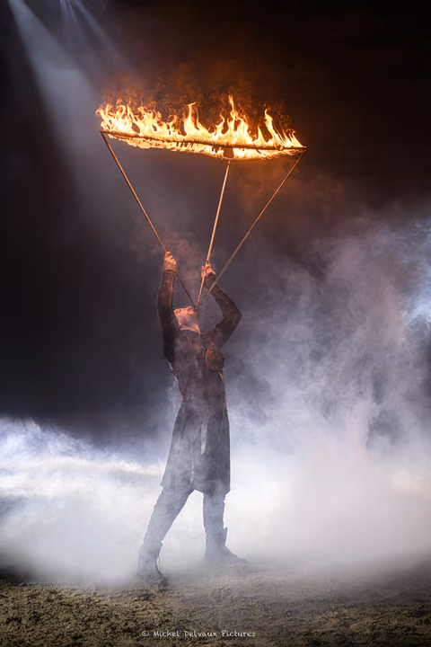 Photograph 32 in the Nemesis gallery.